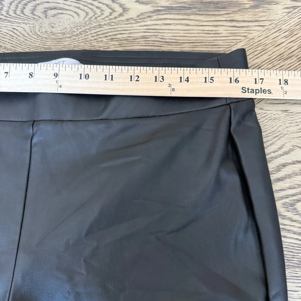 LOFT Black Faux Leather Leggings Slim Tapered Pants Size L Seam Detail